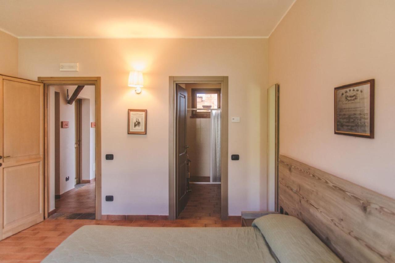 Agriturismo Bassanine Monticelli dʼOngina Zewnętrze zdjęcie
