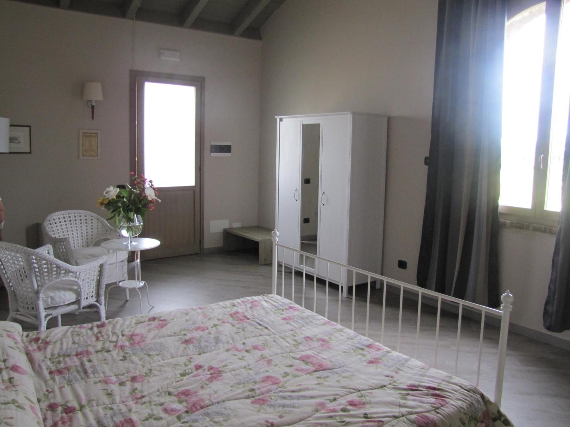 Agriturismo Bassanine Monticelli dʼOngina Pokój zdjęcie